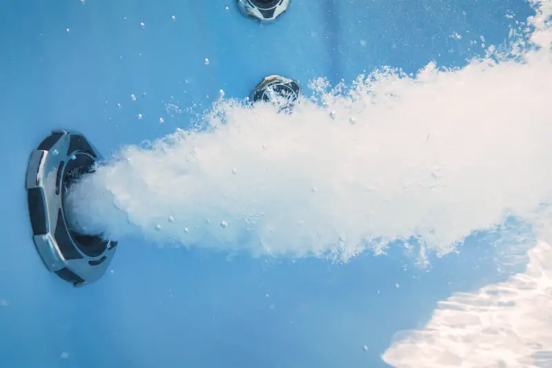 Jets de massage sous-marins du bain nordique Nordic Hottub Spa avec cuve intérieure en plastique HDPE