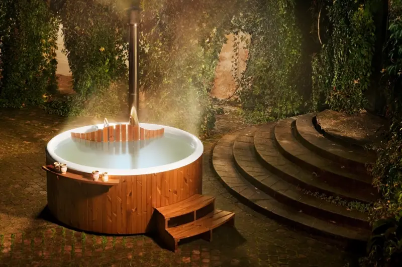 Stomende Skargards Panel hottub met interne kachel voor een warme wellness-ervaring