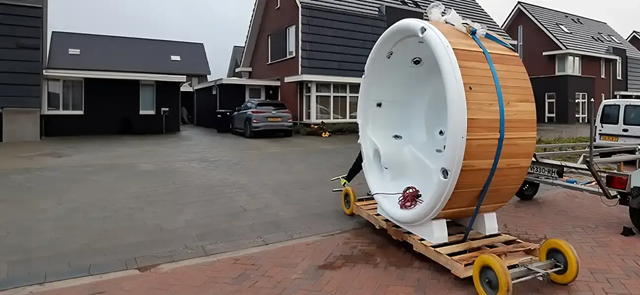 Levering van een Nordic Hot Tub